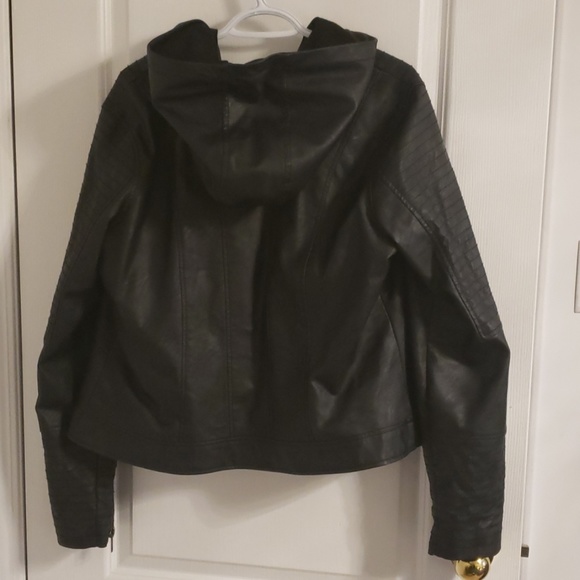 Jacket - Picture 3 of 3